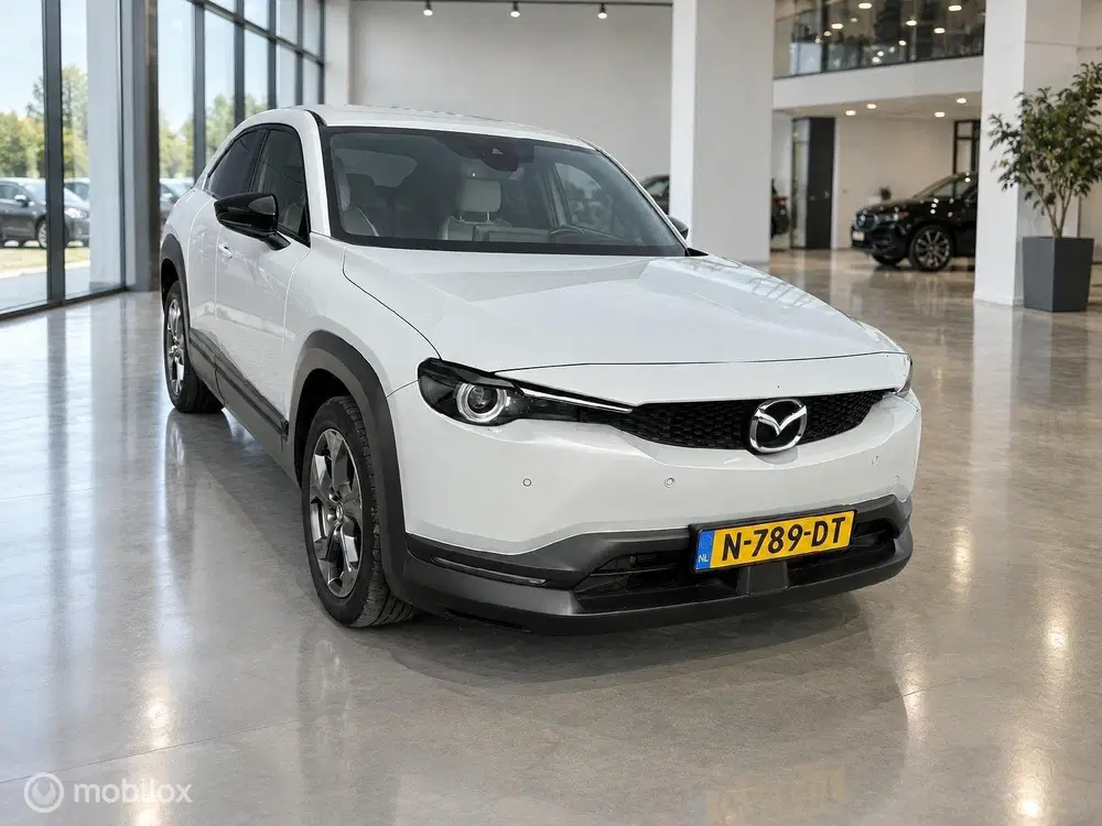 Mazda MX-30 e-SkyActiv 145 uit 2021, foto 13