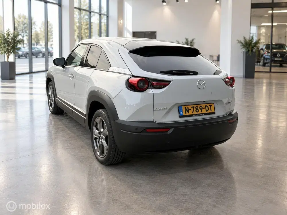 Mazda MX-30 e-SkyActiv 145 uit 2021, foto 8