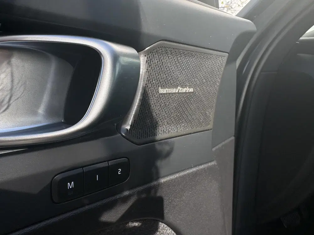 Volvo XC40 2.0 B4 Plus Dark uit 2026, foto 6