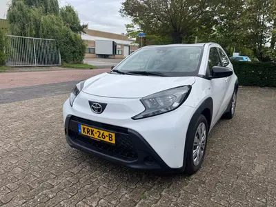 Toyota Aygo X 1.0 Vvt- BJ. 2024 AUTOMAAT uit 2024