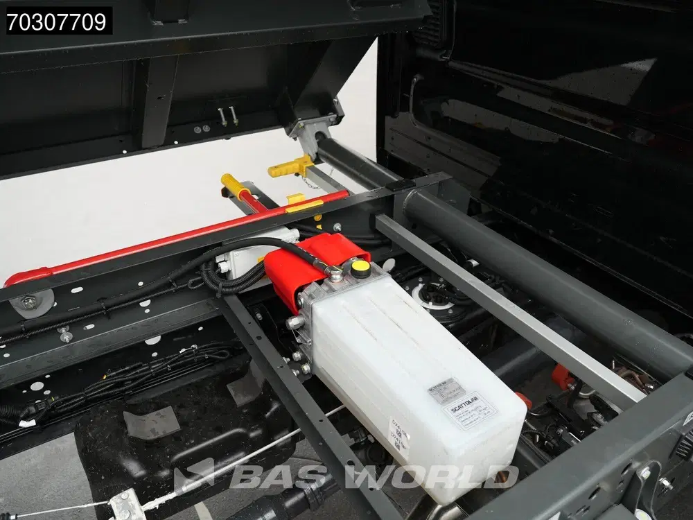 Iveco Daily 3.0L Automaat Driezijdige Kipper Dubbelluc uit 2026, foto 10