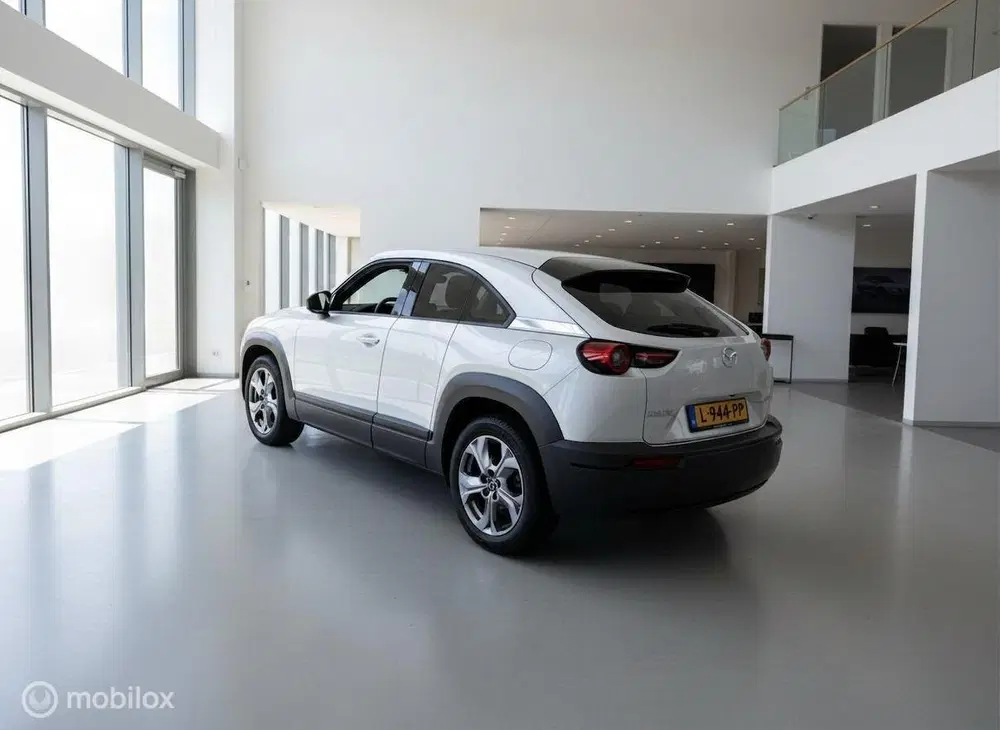 Mazda MX-30 e-SkyActiv 145 Comfort 36 kWh uit 2021, foto 6
