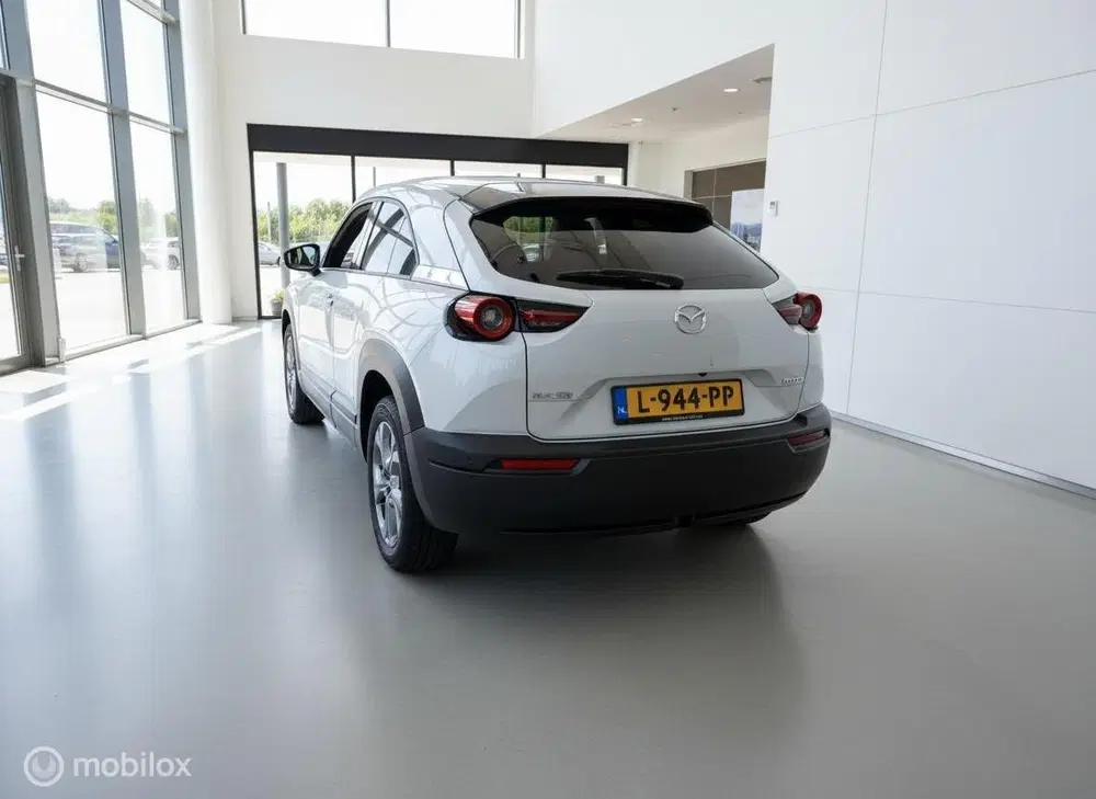 Mazda MX-30 e-SkyActiv 145 Comfort 36 kWh uit 2021, foto 7
