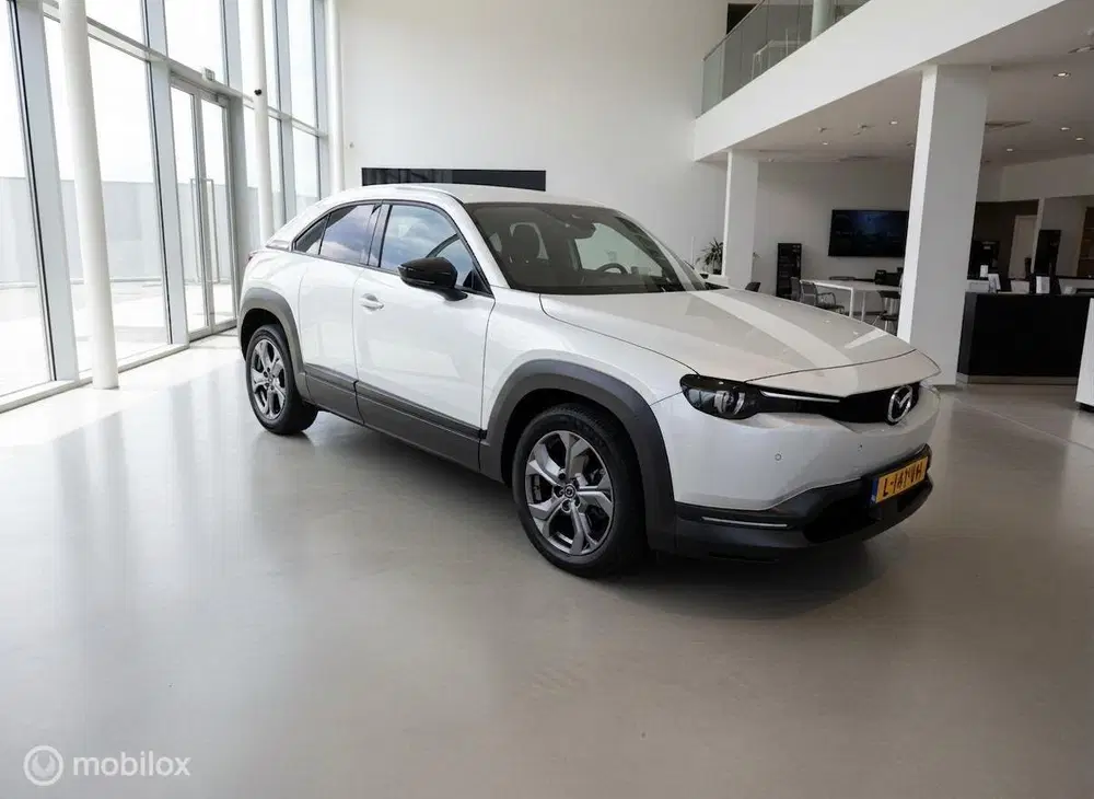Mazda MX-30 e-SkyActiv 145 Comfort 36 kWh uit 2021, foto 10