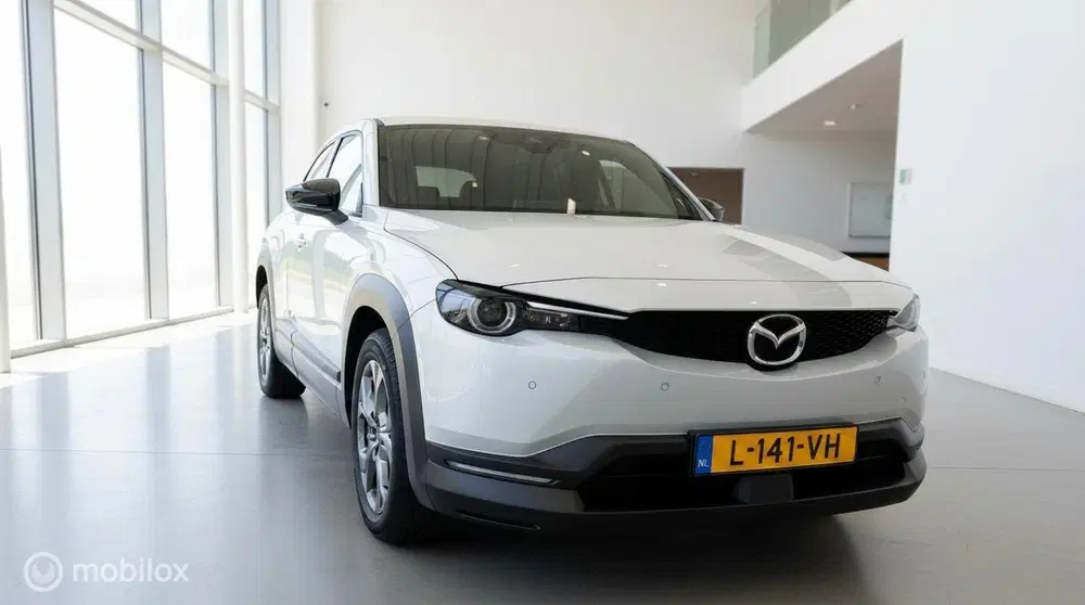 Mazda MX-30 e-SkyActiv 145 Comfort 36 kWh uit 2021, foto 11