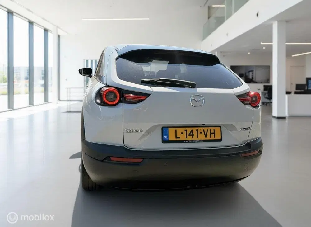 Mazda MX-30 e-SkyActiv 145 Comfort 36 kWh uit 2021, foto 6