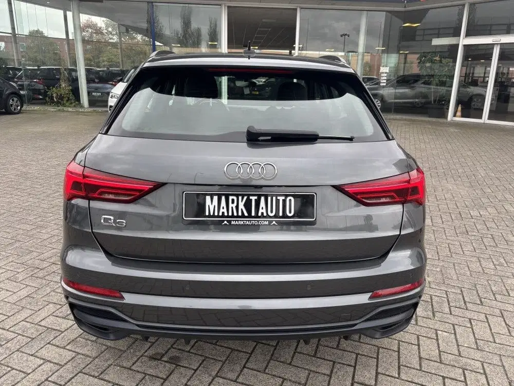 Audi Q3 35 TFSI S-Line Carplay Camera Led Stoelver uit 2020, foto 10