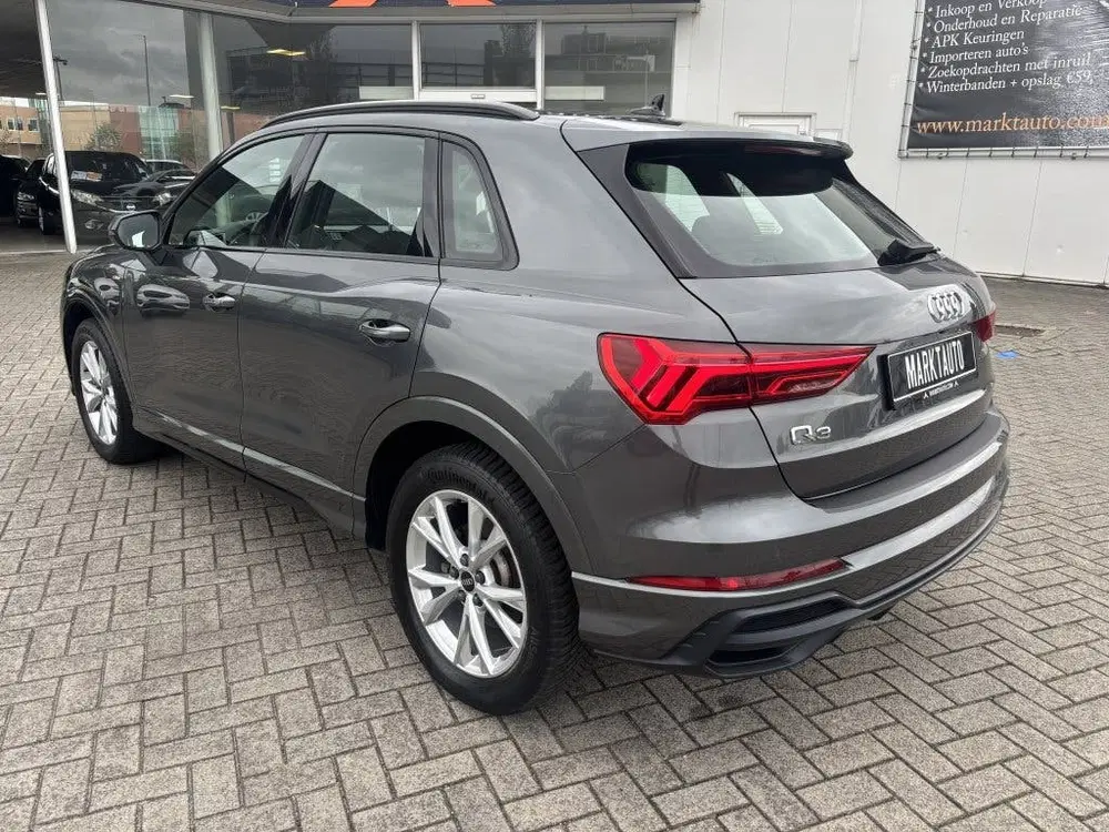 Audi Q3 35 TFSI S-Line Carplay Camera Led Stoelver uit 2020, foto 3