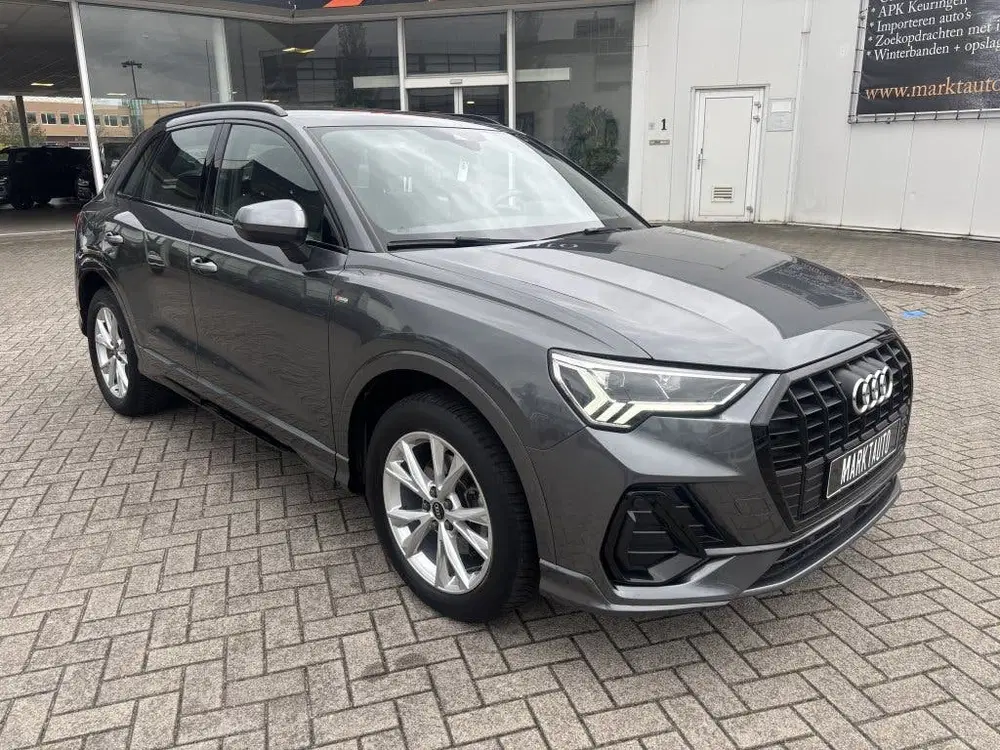 Audi Q3 35 TFSI S-Line Carplay Camera Led Stoelver uit 2020, foto 4