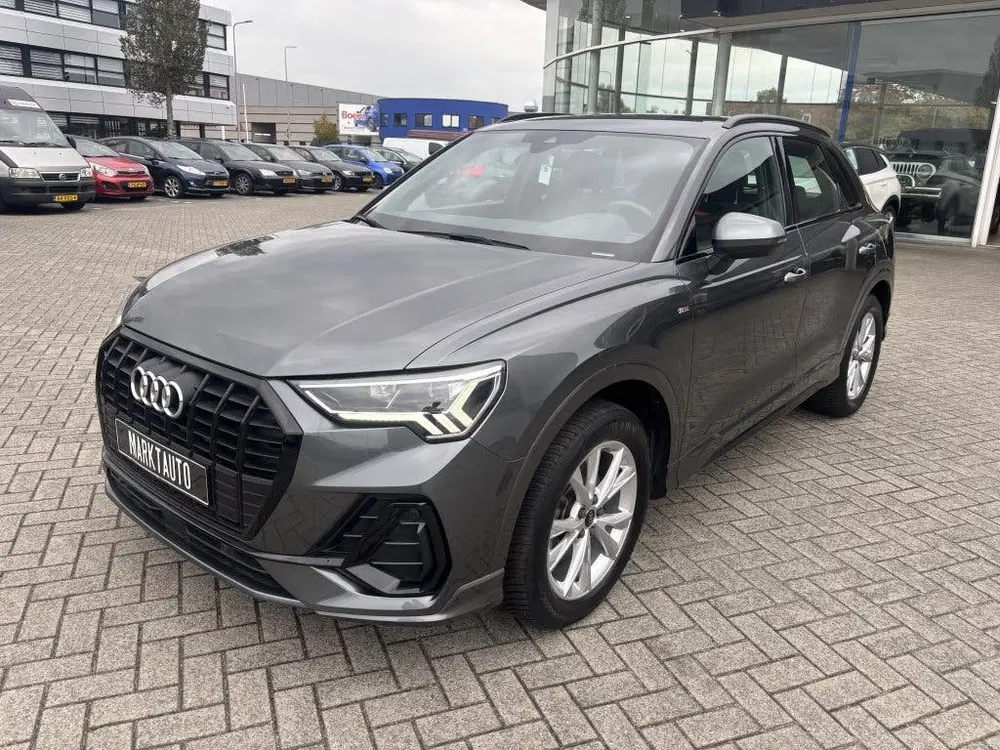 Audi Q3 35 TFSI S-Line Carplay Camera Led Stoelver uit 2020, foto 6