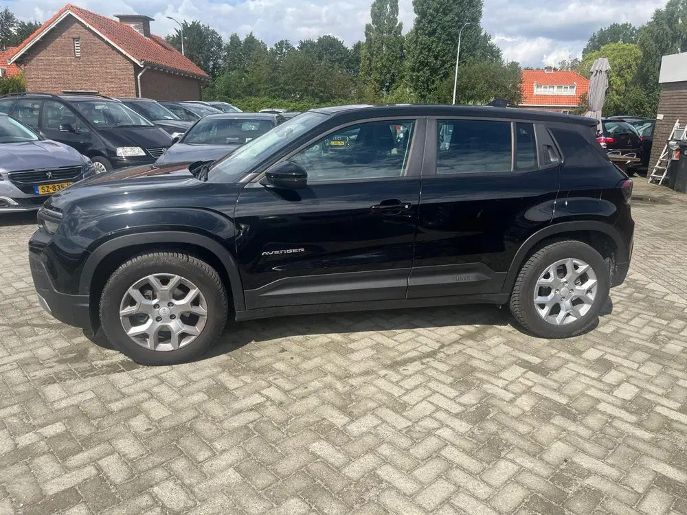 Jeep Avenger 1.2 Longitude navi apple play lm velg lede uit 2024, foto 2