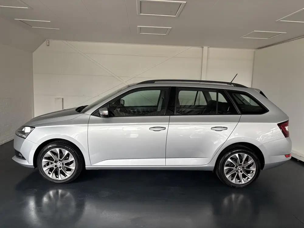 Skoda Fabia 1.0 TSI Business Edition uit 2022, foto 11