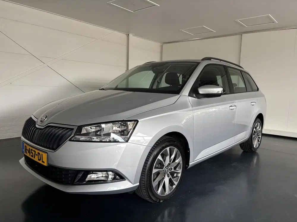 Skoda Fabia 1.0 TSI Business Edition uit 2022, foto 12