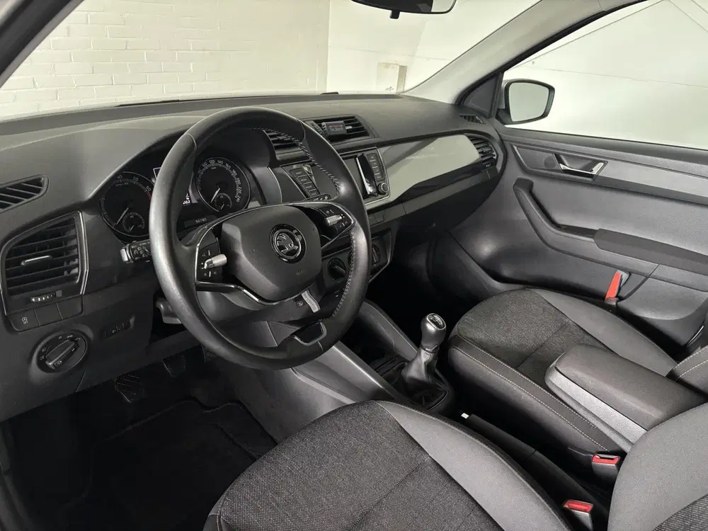Skoda Fabia 1.0 TSI Business Edition uit 2022, foto 13