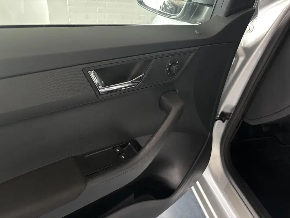 Skoda Fabia 1.0 TSI Business Edition uit 2022, foto 14