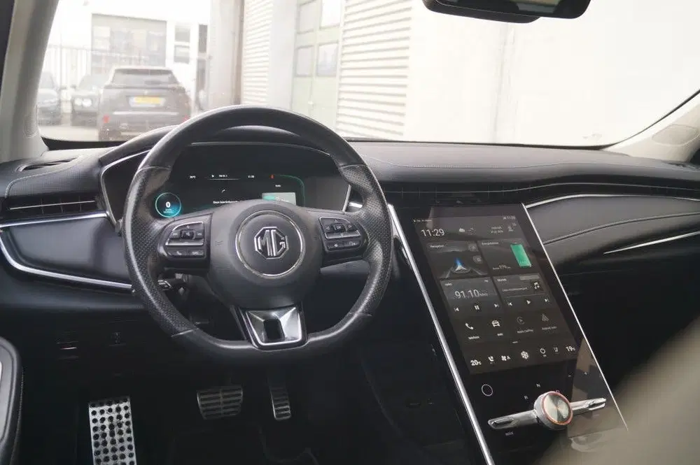 MG Marvel R Luxury 70 kWh -SOH92%-PANO-LEER-TREKHAAK uit 2022, foto 12