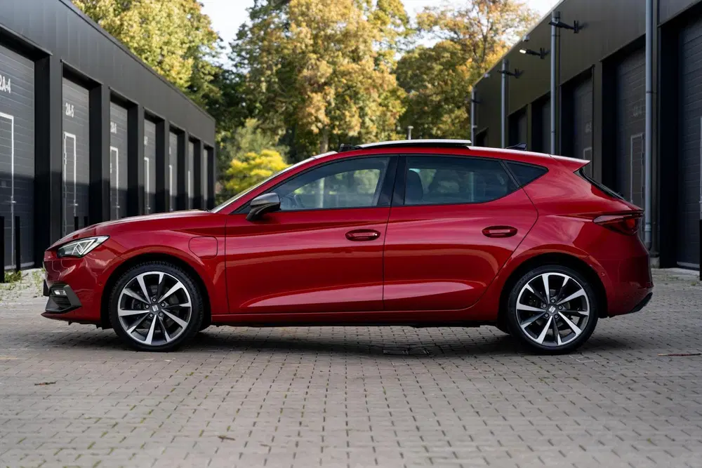 SEAT Leon 1.4 TSI eHybrid PHEV FR *Pano* ACC* Camera uit 2021, foto 2