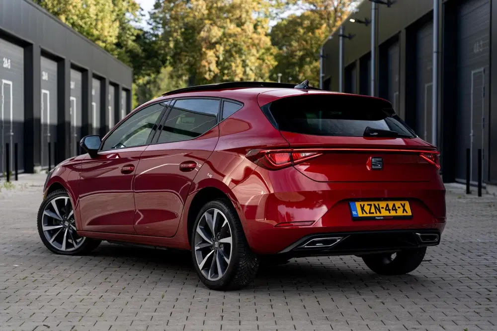 SEAT Leon 1.4 TSI eHybrid PHEV FR *Pano* ACC* Camera uit 2021, foto 3
