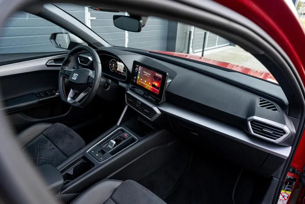 SEAT Leon 1.4 TSI eHybrid PHEV FR *Pano* ACC* Camera uit 2021, foto 5