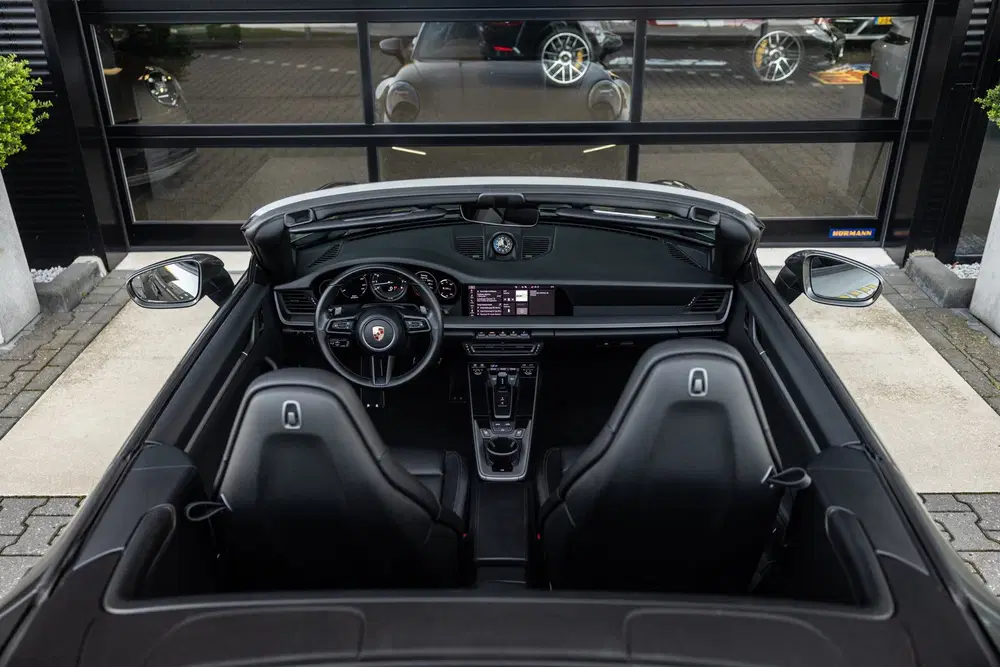 Porsche 911 992 3.0 Carrera uit 2020, foto 11