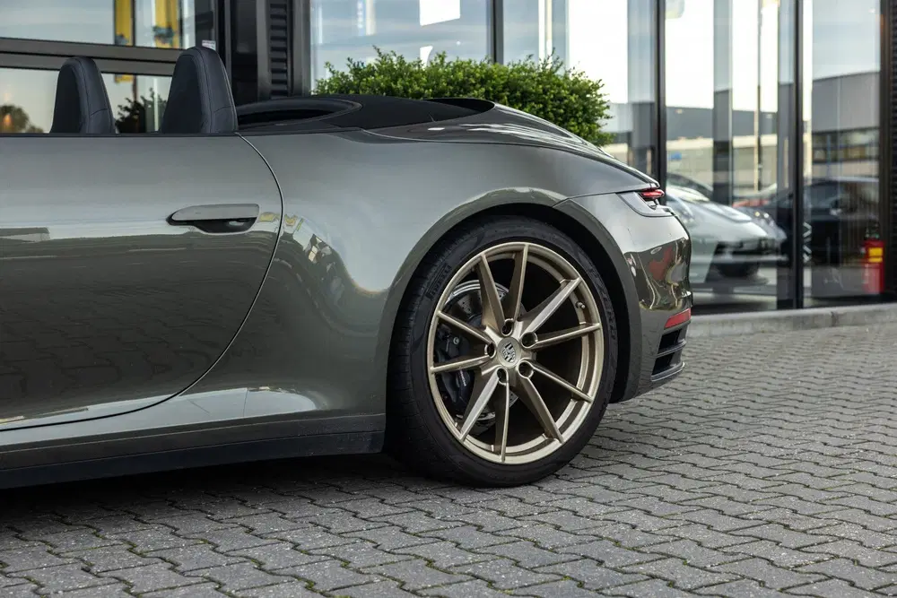 Porsche 911 992 3.0 Carrera uit 2020, foto 5