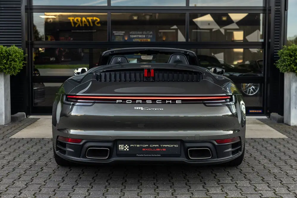 Porsche 911 992 3.0 Carrera uit 2020, foto 6