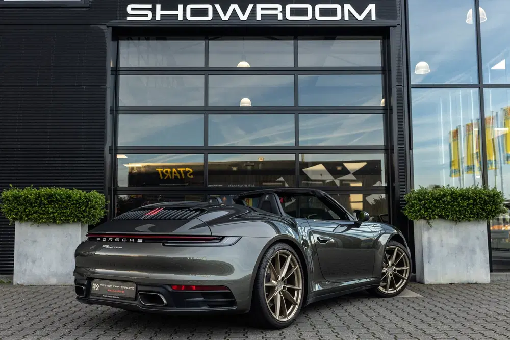 Porsche 911 992 3.0 Carrera uit 2020, foto 7