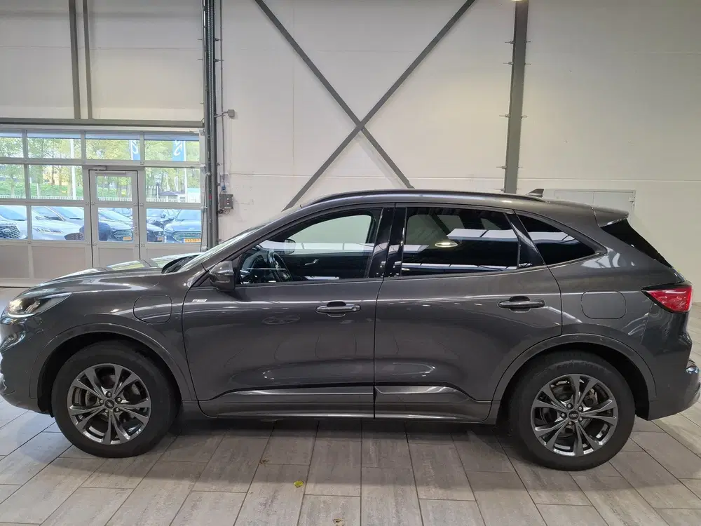 Ford Kuga 2.5 PHEV ST-Line uit 2022, foto 2
