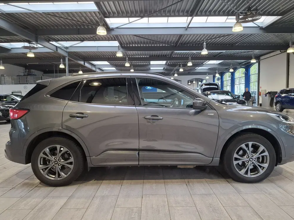 Ford Kuga 2.5 PHEV ST-Line uit 2022, foto 4