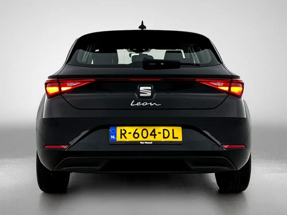 SEAT Leon 1.0 TSI Reference uit 2022, foto 3