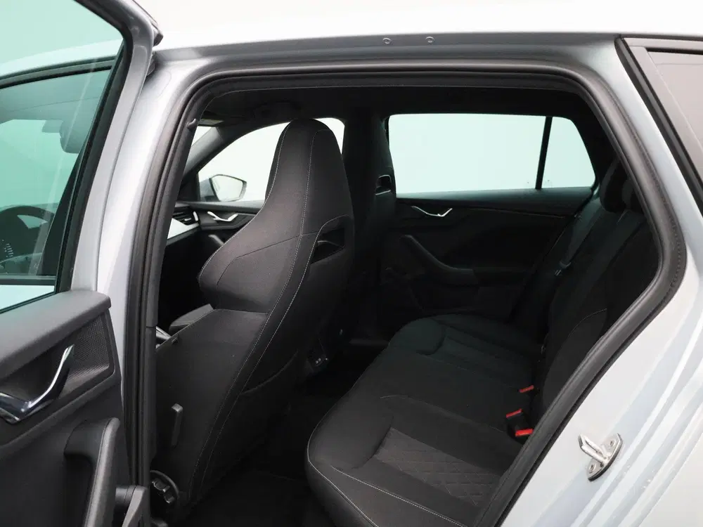 Skoda Scala 1.0 TSI Sport Business uit 2022, foto 10