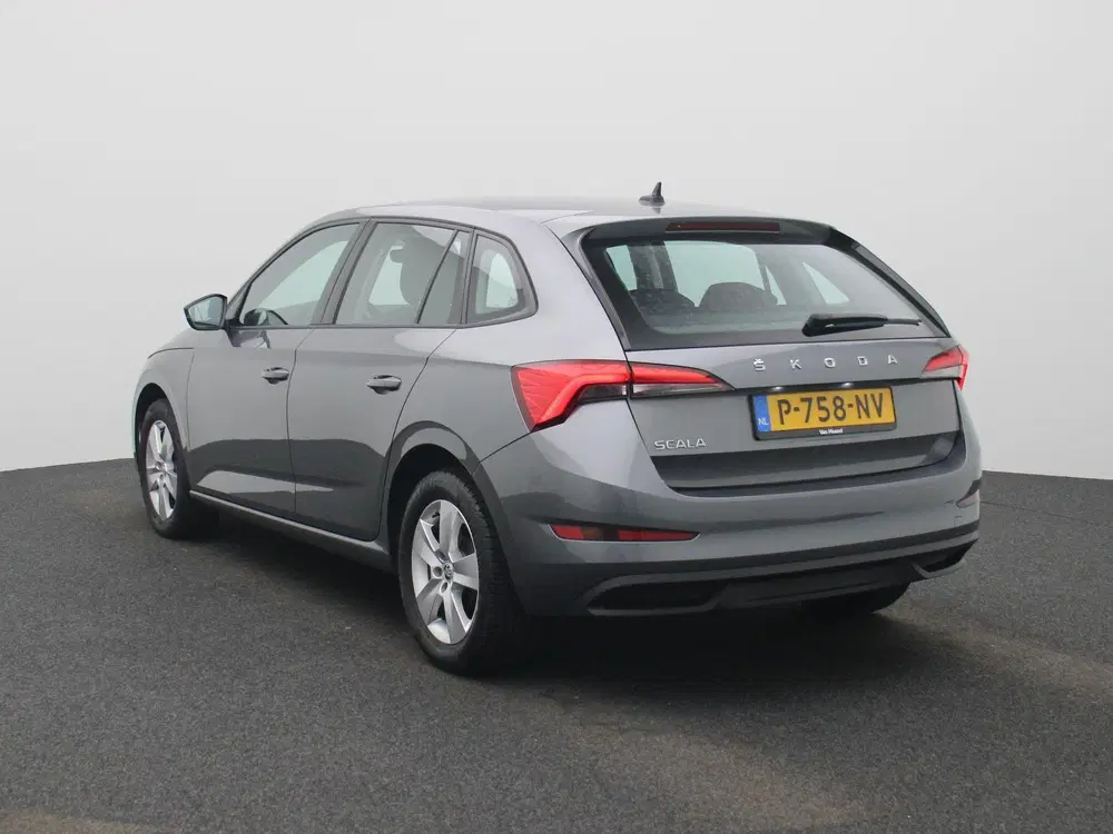 Skoda Scala 1.0 TSI Ambition uit 2022, foto 2