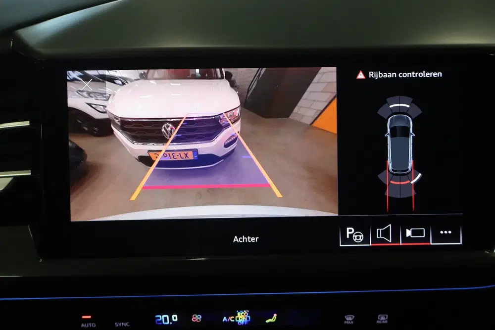 Audi Q4 e-tron 40 Launch edition S Competition 77 kWh uit 2023, foto 8