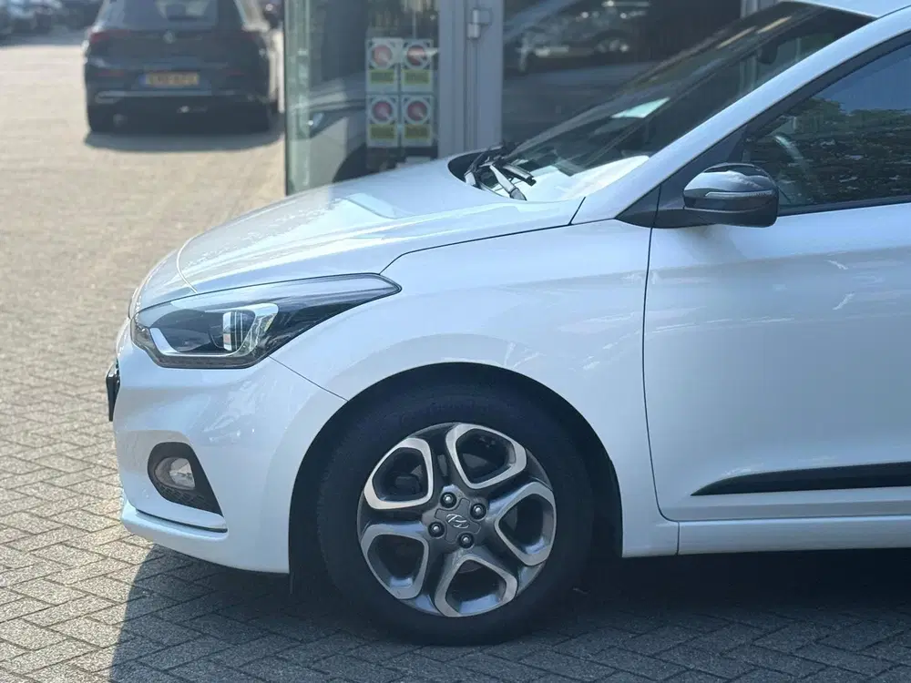 Hyundai i20 1.0 Comfort uit 2020, foto 12