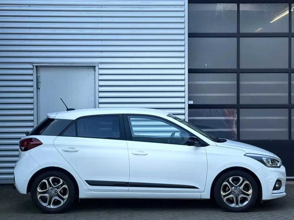 Hyundai i20 1.0 Comfort uit 2020, foto 13