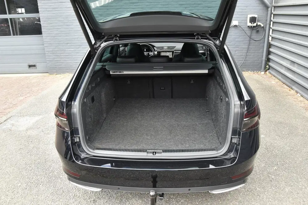 Skoda Superb 1.4 TSI iV Sportline Business uit 2020, foto 12