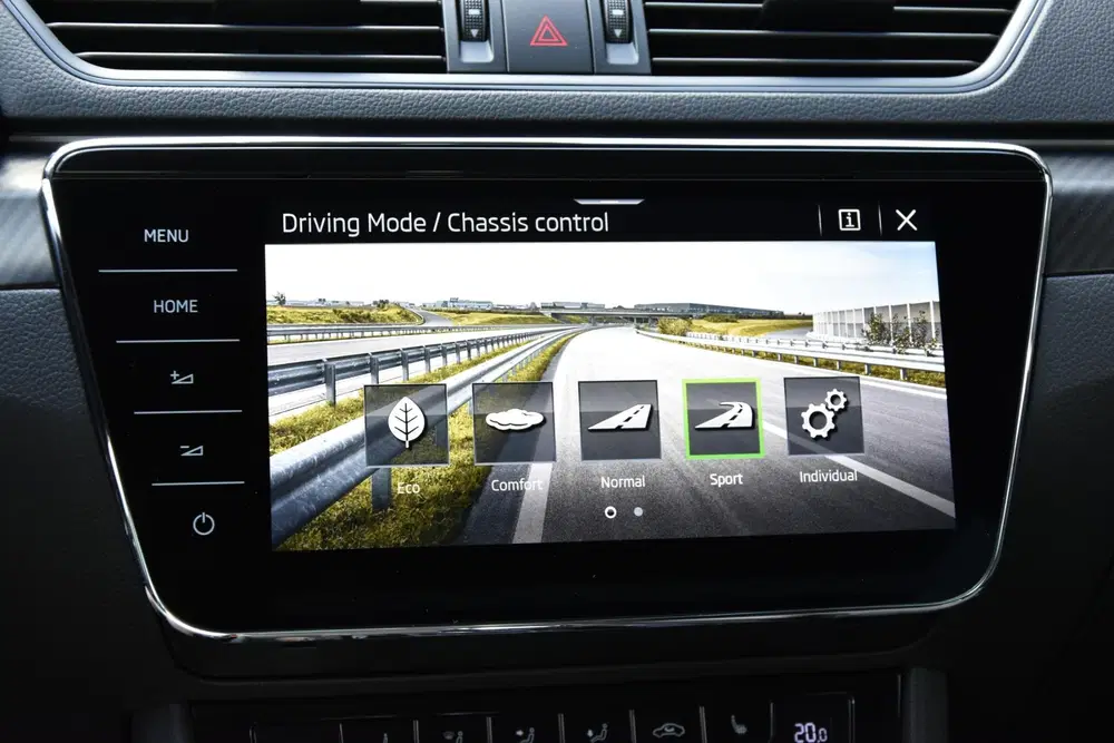 Skoda Superb 1.4 TSI iV Sportline Business uit 2020, foto 15