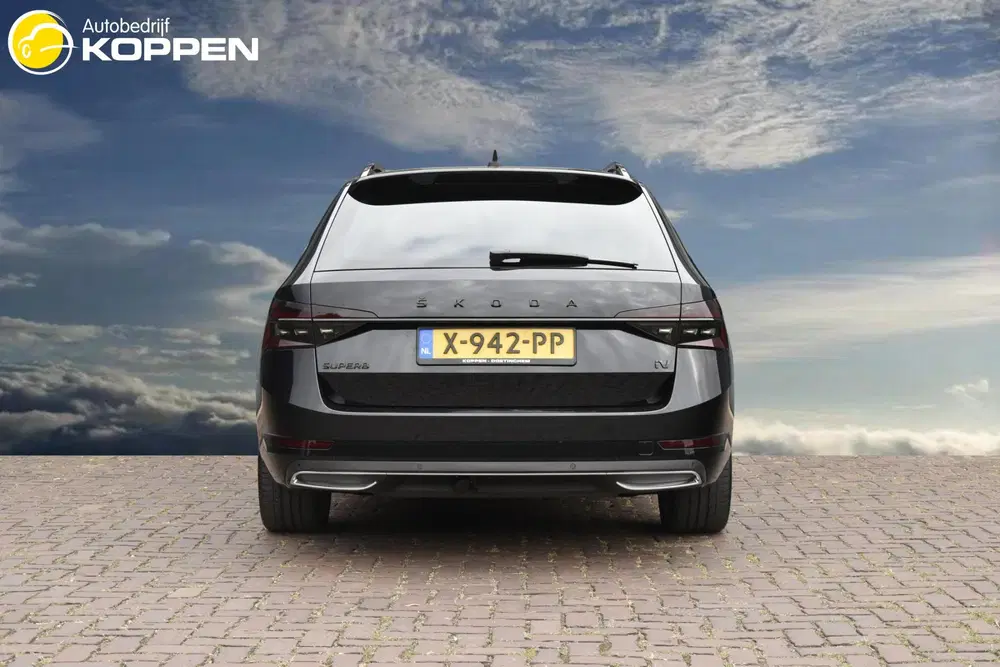 Skoda Superb 1.4 TSI iV Sportline Business uit 2020, foto 8