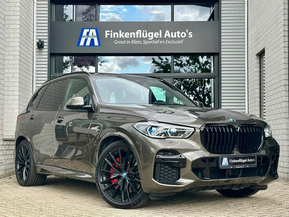 BMW X5 XDrive45e M-sport 395 pk uit 2022