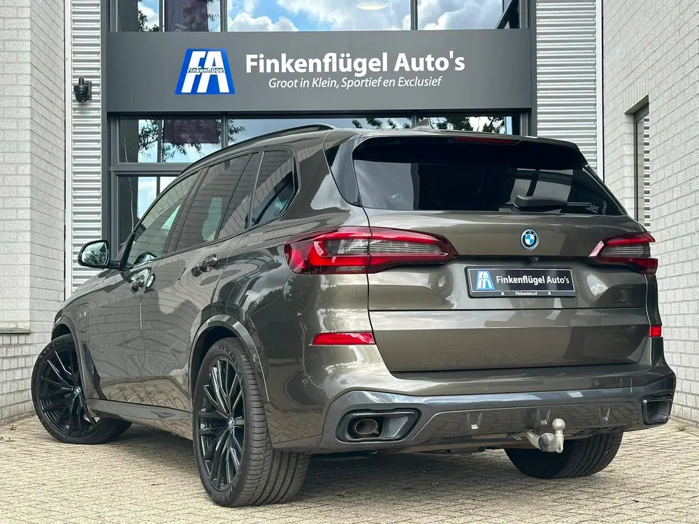 BMW X5 XDrive45e M-sport 395 pk uit 2022, foto 2
