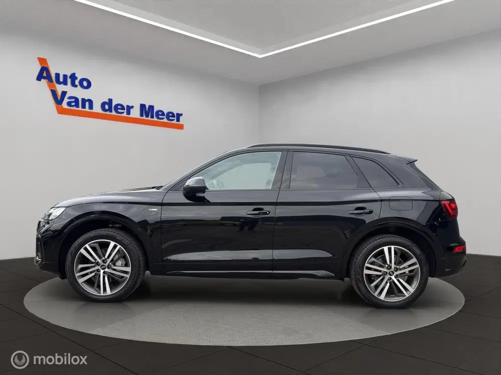 Audi Q5 55 TFSI e S line edition uit 2022, foto 12