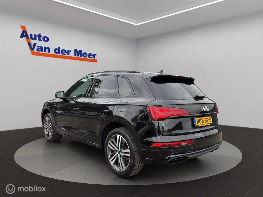 Audi Q5 55 TFSI e S line edition uit 2022, foto 3