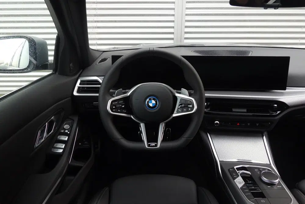 BMW 3-serie 330e M Sport Automaat uit 2026, foto 2