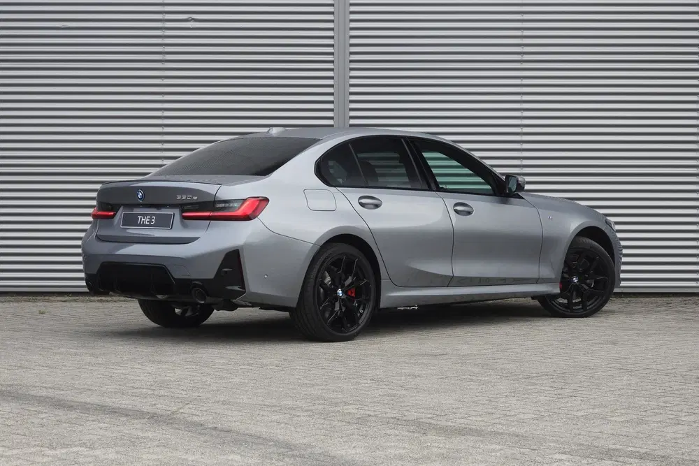 BMW 3-serie 330e M Sport Automaat uit 2026, foto 4