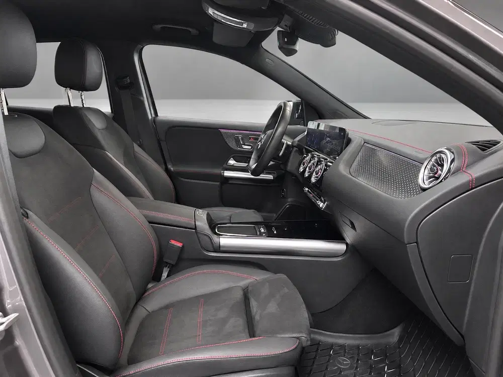Mercedes-Benz EQA 250+ AMG Line 71 kWh uit 2024, foto 11