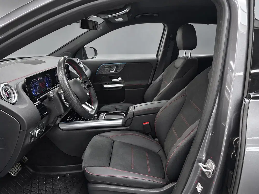 Mercedes-Benz EQA 250+ AMG Line 71 kWh uit 2024, foto 7
