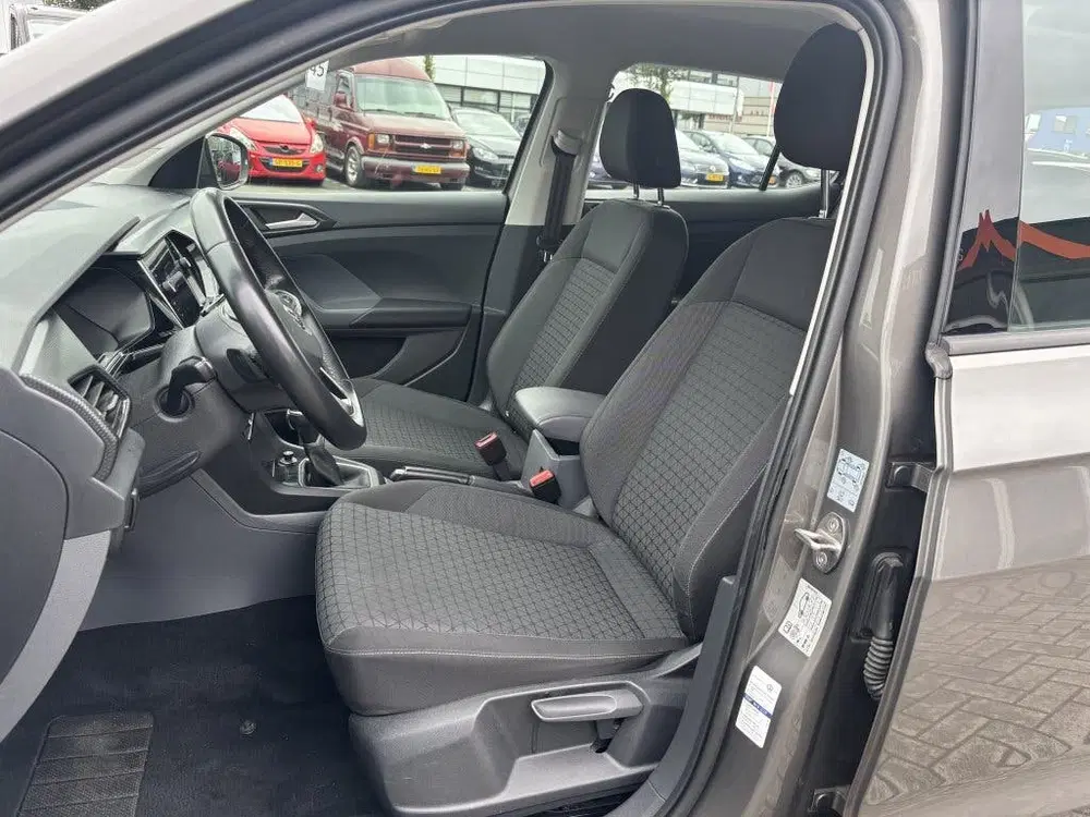Volkswagen T-Cross 1.0 TSI Life Camera Navi Stoelverwarming uit 2019, foto 15