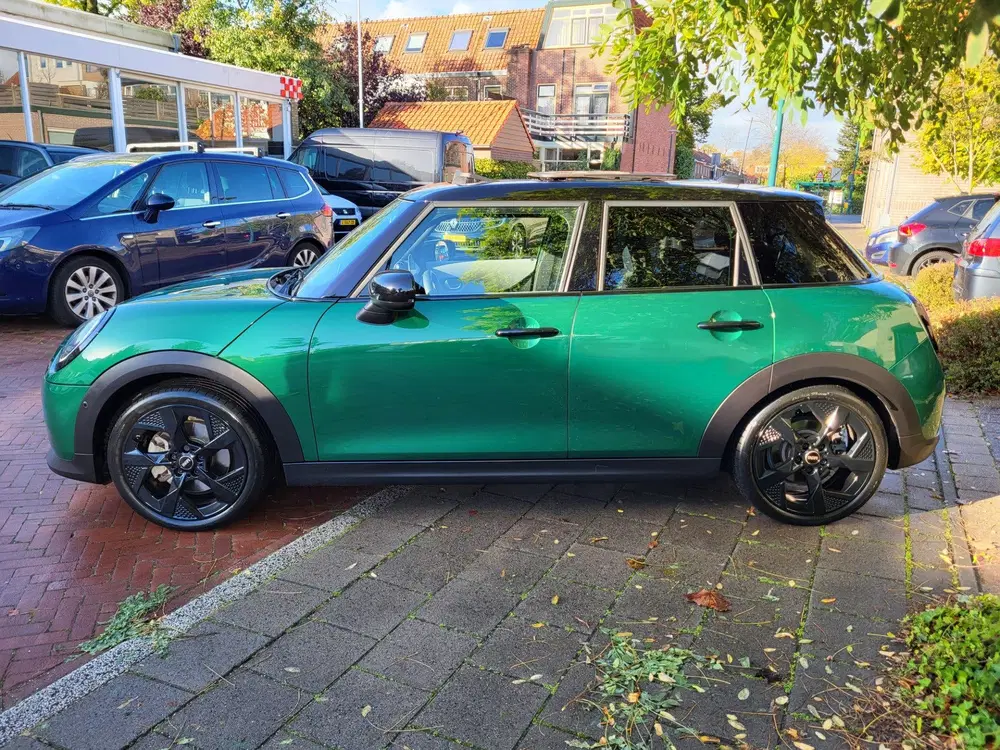 Mini Cooper C 1.5 Cooper C Classic S garantie mogelijk t uit 2024, foto 2
