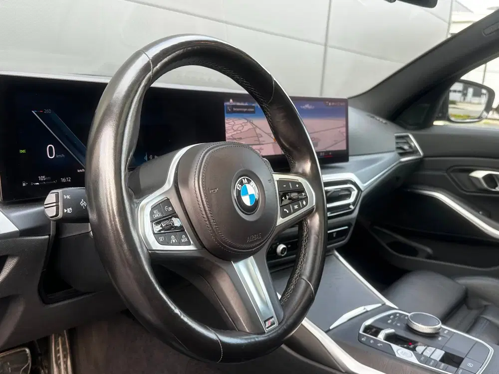 BMW 3-serie M340i xDrive LCI uit 2022, foto 11