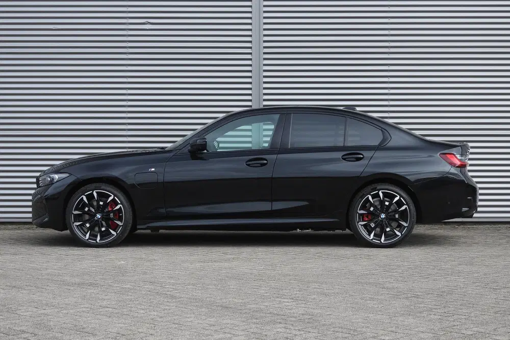 BMW 3-serie 330e M Sport Automaat uit 2026, foto 5
